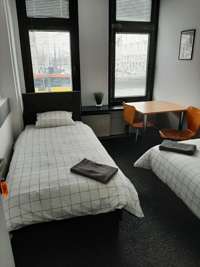 Aleja "Solidarnosci" Varsovie Extérieur photo